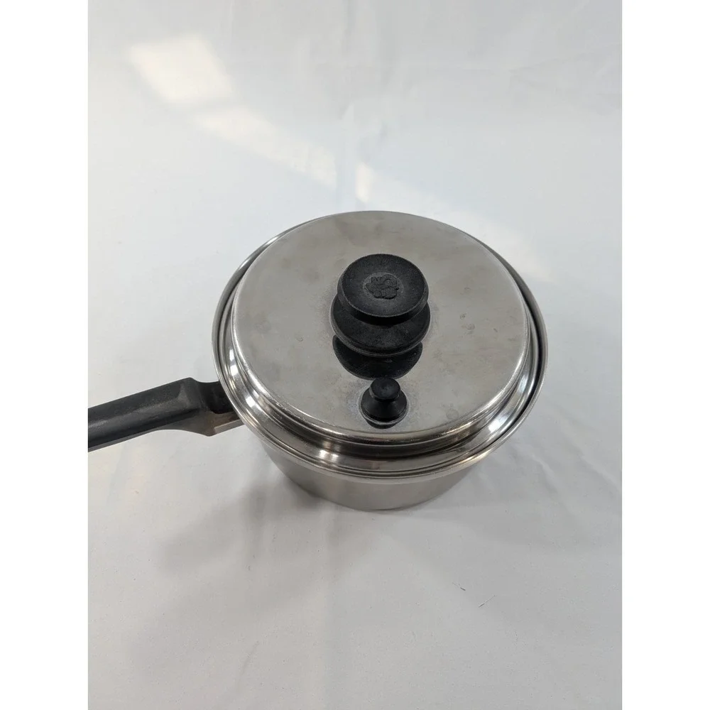 Royal Prestige 7 Ply SS Titanium Silver Alloy 1 Quart Sauce‎ Pan 9